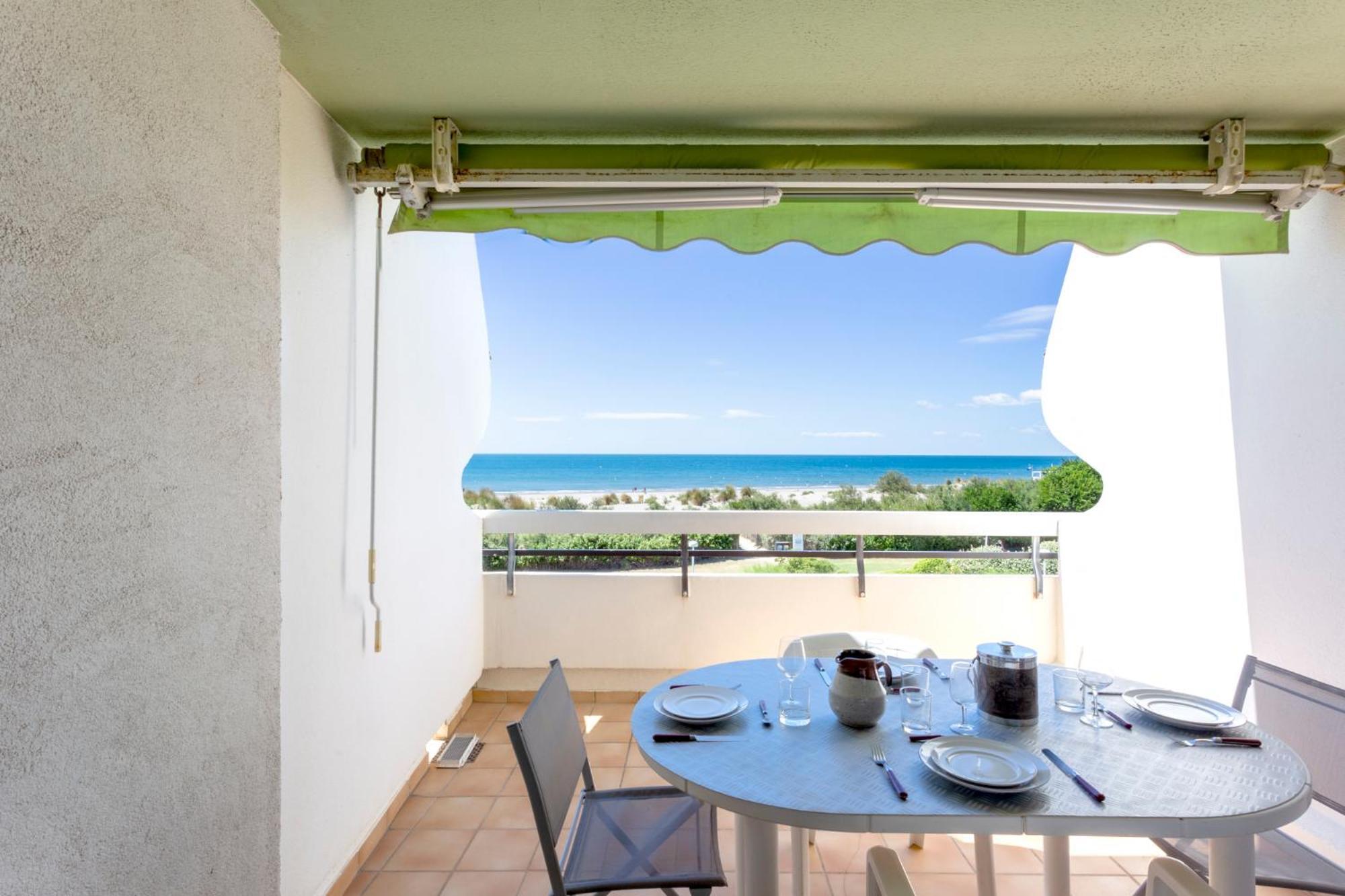Chez Fabienne - Superbe Appartement Avec Vue Sur La Mer Et Parking La Grande-Motte Buitenkant foto