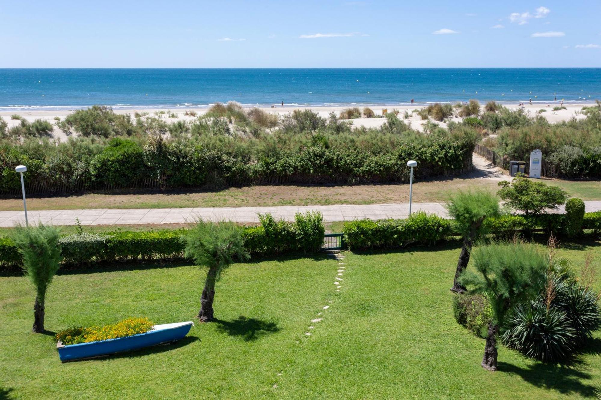 Chez Fabienne - Superbe Appartement Avec Vue Sur La Mer Et Parking La Grande-Motte Buitenkant foto